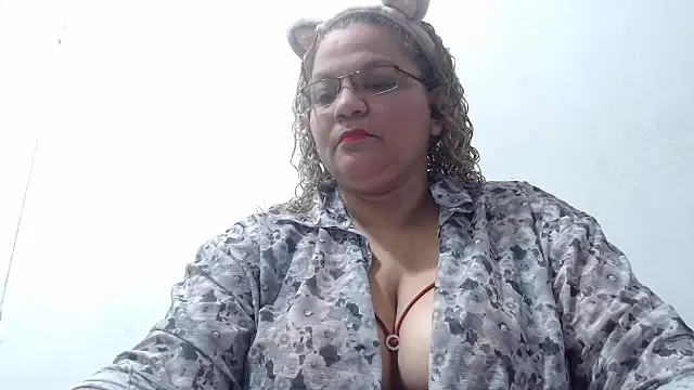 mademooms online show from 11.26.25