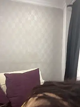 Snapshot of dayis_butera chatting on 06.16.26 dayis butera online show from 06.16.26