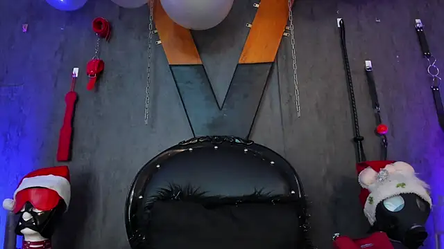 CharlotteScotte online show from 12.27.24