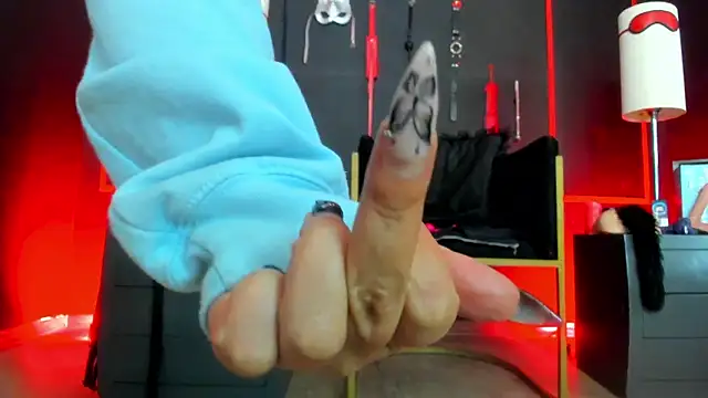 CharlotteScotte online show from 12.17.25