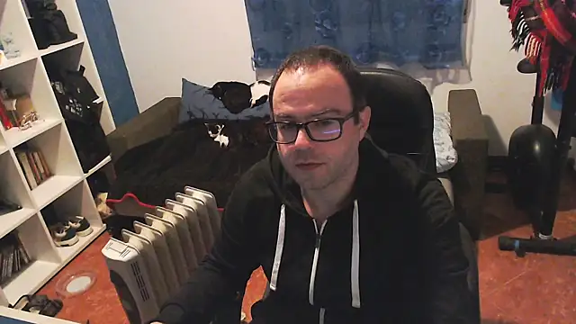 ravingr4d4 online show from 02.17.25