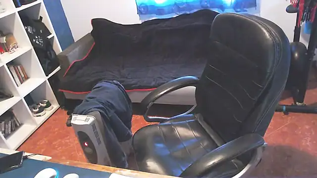 ravingr4d4 online show from 02.18.25