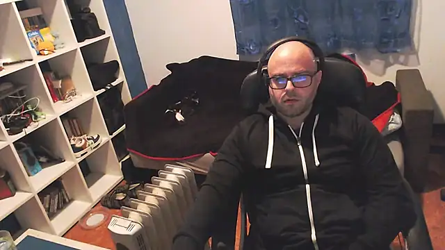 ravingr4d4 online show from 02.21.25