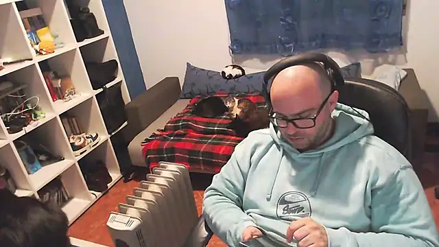 ravingr4d4 online show from 02.22.25