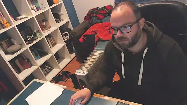 ravingr4d4 online show from 03.22.25