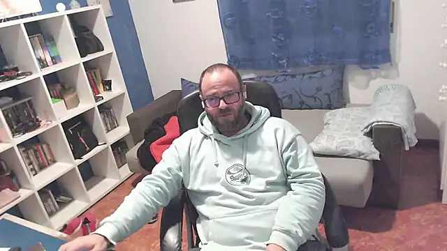 ravingr4d4 online show from 12.04.25