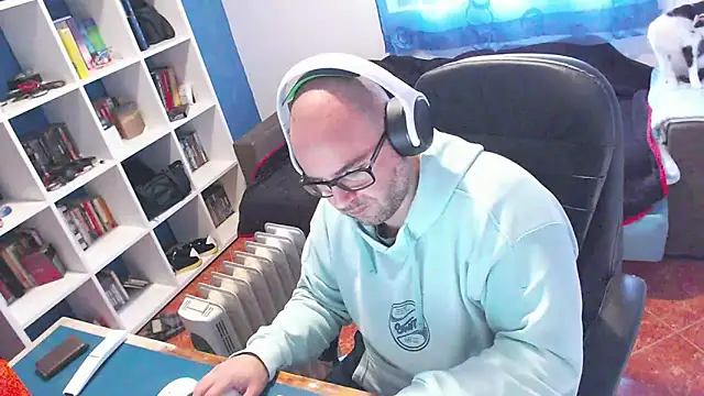 ravingr4d4 online show from 12.22.25