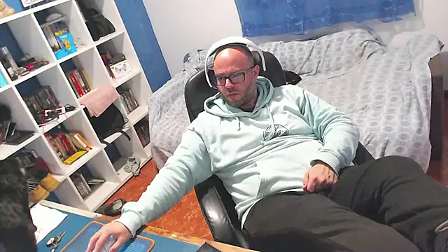 ravingr4d4 online show from 02.04.26