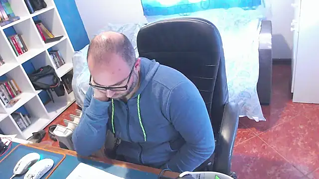 ravingr4d4 online show from 02.12.26