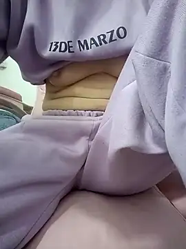 SweetGirl2k2 online show from 01.02.25