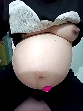 SweetGirl2k2 online show from 04.24.26