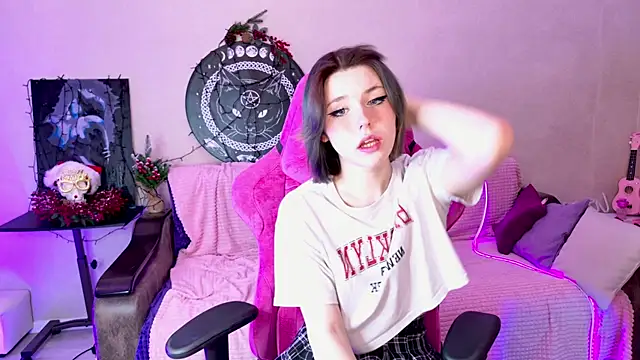 Alisa Black Star online show from 01.18.25