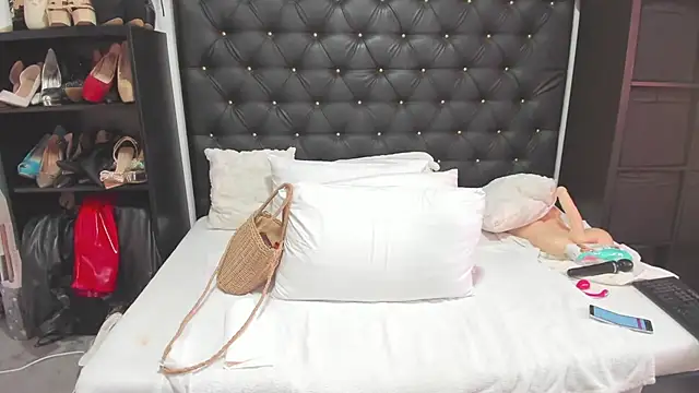 Snapshot of BbwSQUIRTERxx chatting on 06.26.26 BbwSQUIRTERxx online show from 06.26.26