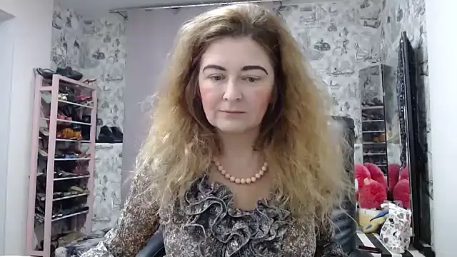 Helen1974 online show from 01.13.25