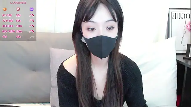 Snapshot of Duludulu_007 chatting on 04.30.26 Duludulu 007 online show from 04.30.26