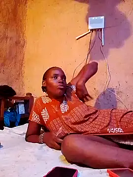 cute naimah online show from 11.30.25