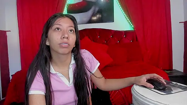 sexylaurita online show from 01.30.25