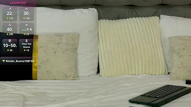 MiaCharm online show from 04.03.26