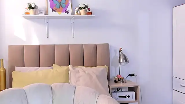 Zoe Gruber online show from 02.10.26