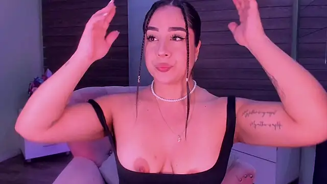 Sussy Bell01 online show from 12.26.24