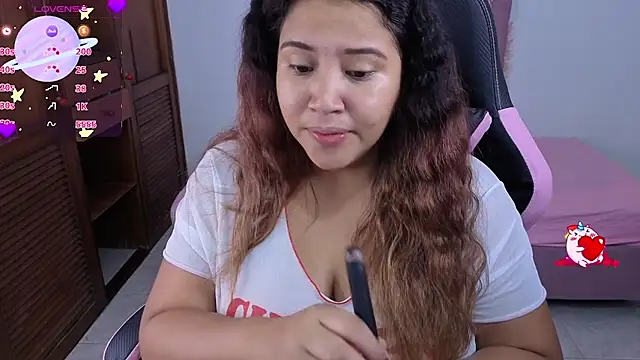 Snapshot of I_am_yours- chatting on 07.13.26 I am yours- online show from 07.13.26