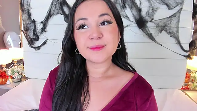 Lilly 2809  online show from 10.25.25