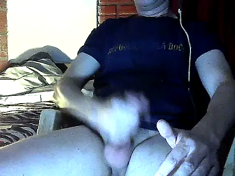 Snapshot of espartano_Arg30 chatting on 04.20.26 espartano Arg30 online show from 04.20.26