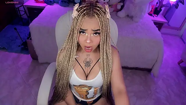 conny  curly online show from 02.01.25