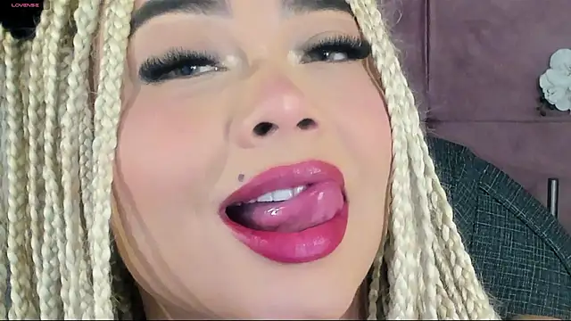 Snapshot of conny__curly chatting on 02.24.26 conny curly online show from 02.24.26