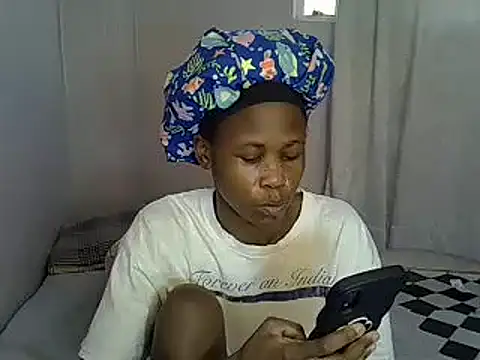 SexxyTerry online show from 02.12.25