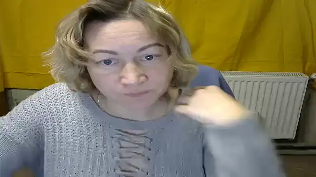 wLESLYMOSw online show from 02.12.25