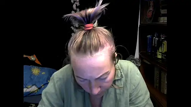 wLESLYMOSw online show from 09.12.25