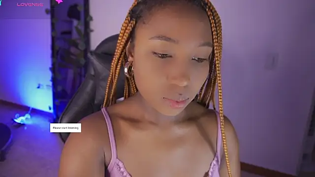 Snapshot of EmmaSanzz_ chatting on 03.19.26 EmmaSanzz online show from 03.19.26