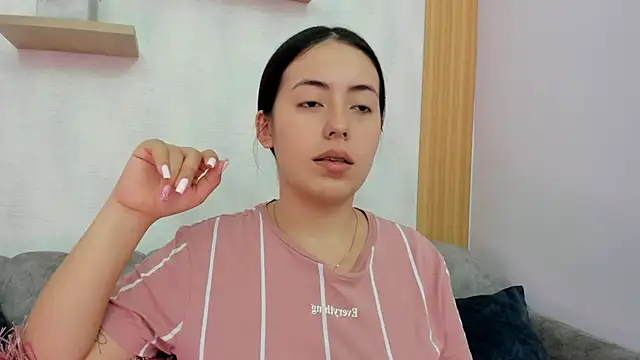 Snapshot of Julietasantos__ chatting on 01.27.25 Julietasantos   online show from 01.27.25