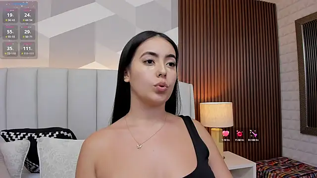 Snapshot of Julietasantos__ chatting on 09.08.25 Julietasantos   online show from 09.08.25