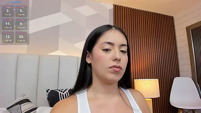 Snapshot of Julietasantos__ chatting on 10.06.25 Julietasantos   online show from 10.06.25