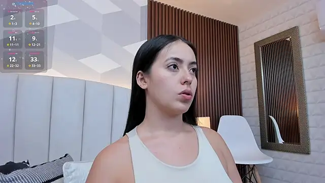 Snapshot of Julietasantos__ chatting on 10.07.25 Julietasantos   online show from 10.07.25