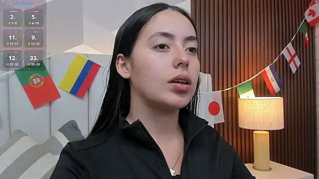 Snapshot of Julietasantos__ chatting on 06.19.26 Julietasantos online show from 06.19.26