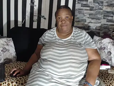 BigHotMatureXx online show from 02.19.26