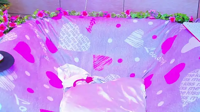 Vanessa Florence online show from 03.20.25