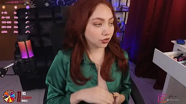 LilyVelvett online show from 01.13.25