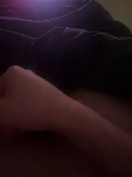 Snapshot of Xcum28 chatting on 10.04.25 Xcum28 online show from 10.04.25