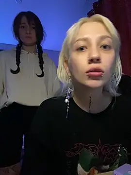 Dooubletroublee online show from 11.27.25