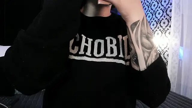 Adeelinee online show from 09.29.25