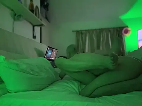 Snapshot of VersGuy24 chatting on 02.18.26 VersGuy24 online show from 02.18.26