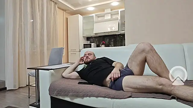 Snapshot of andy_candy_ chatting on 03.21.25 andy candy  online show from 03.21.25