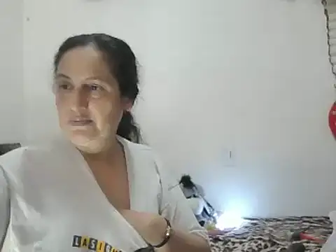 Snapshot of ximenajimenez chatting on 02.02.25 ximenajimenez online show from 02.02.25