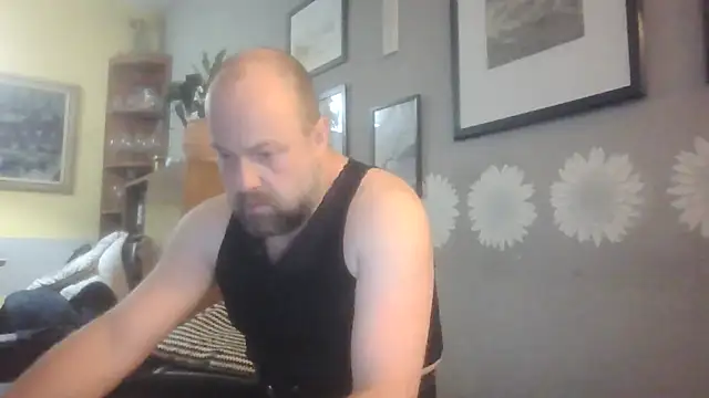 Snapshot of Prehistorixxx2686 chatting on 05.17.26 Prehistorixxx2686 online show from 05.17.26