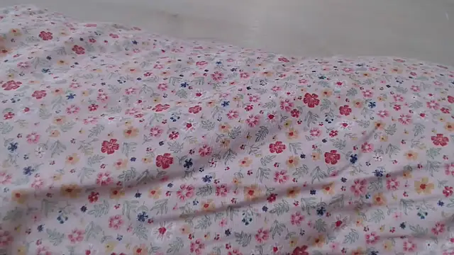 Snapshot of CRISTIINA37 chatting on 04.06.26 CRISTIINA37 online show from 04.06.26