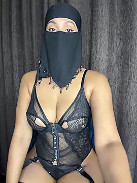 Snapshot of YourThirstySlut chatting on 05.04.26 YourThirstySlut online show from 05.04.26